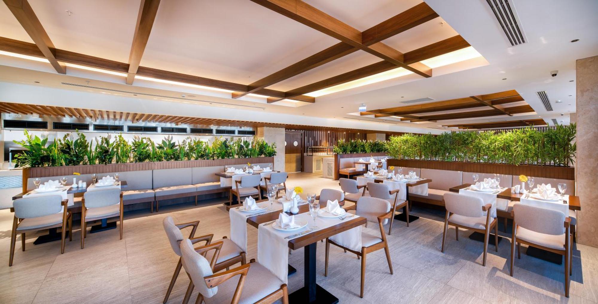 Concorde Tower Casino&Convention&Spa Nikosia Exterior foto The interior of the restaurant